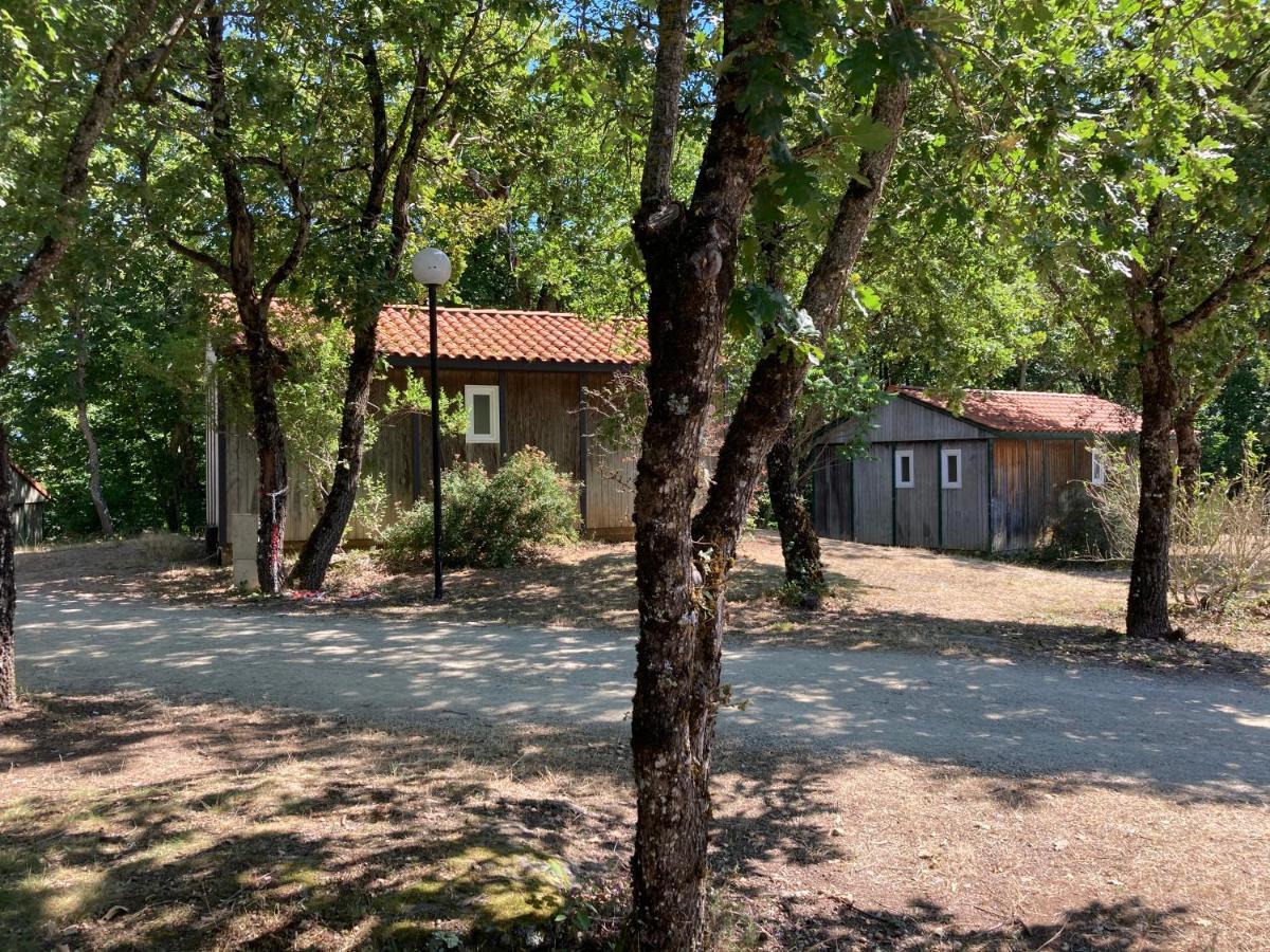 Le Balcon Des Raspes Otel Saint-Victor-et-Melvieu Dış mekan fotoğraf